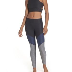 Outdoor Voices Black Blue Gray Colorblock Mid Rise Leggings S